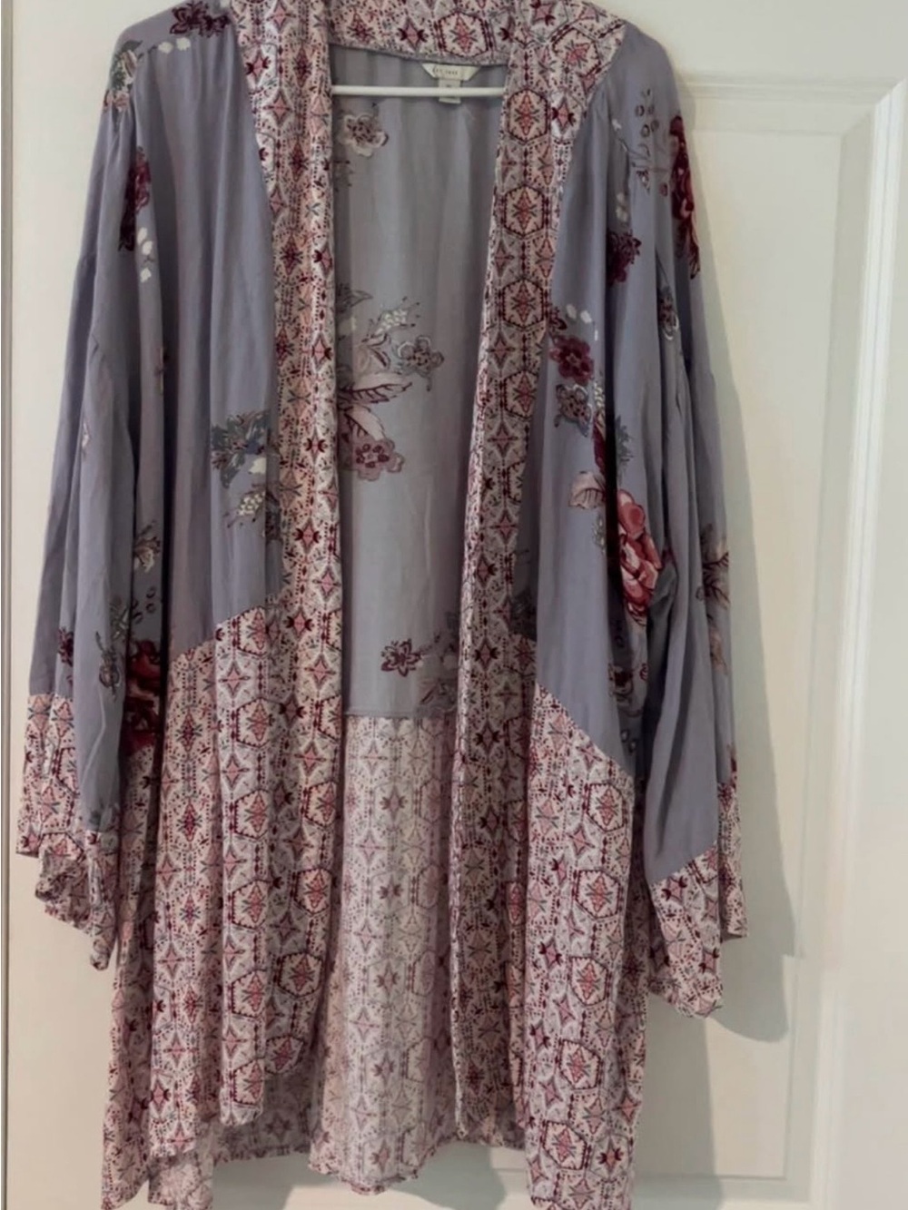 Women's Lavender Floral Printed Kimono Jacket